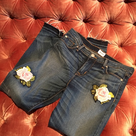Hudson Rose Appliqué Jeans - Picture 2 of 6